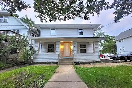 1224 Pondview Ave #4 Photo 1