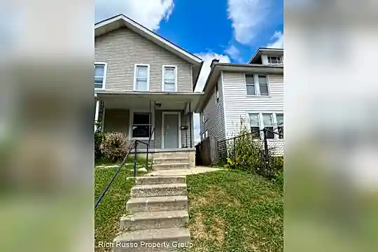 512-514 Southwood Ave Photo 2