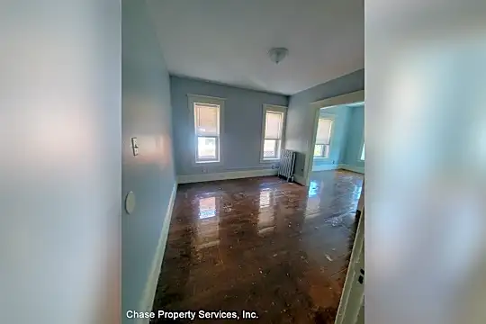 24 Sumner Ave Photo 1