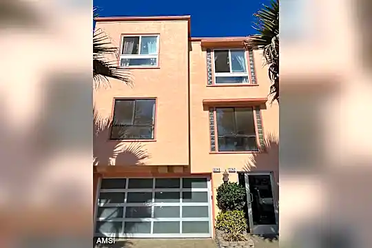 3740 Taraval St Photo 1