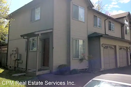 1747 Siskiyou Blvd Photo 2