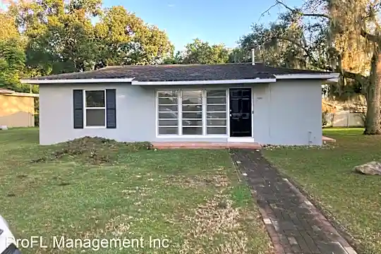 1271 Fountainhead Dr Photo 2