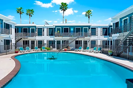 Ocean Palms Apartments Photo 1