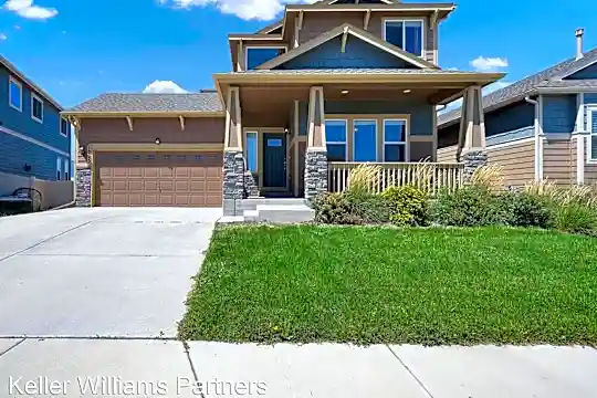 1025 Antrim Loop Photo 1