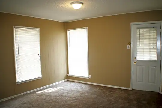 5427 Terrace Trail Photo 2
