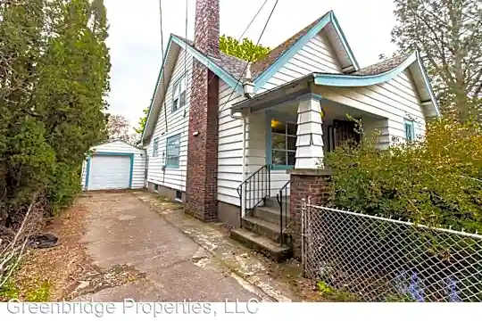 6324 SE 92nd Ave Photo 2