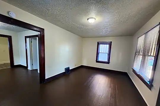 2329 3rd Ave Photo 1