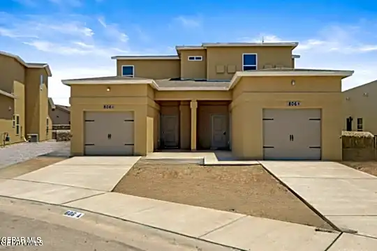 806 HC Gilbert Minjares Dr #B Photo 1