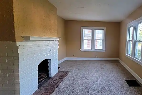 1602 Price St Photo 2