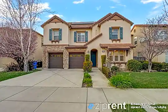 4491 Arce Street Photo 1