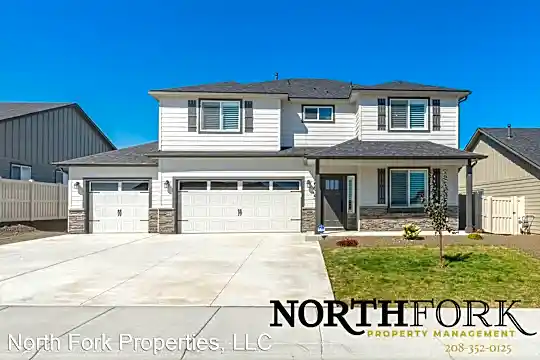 16805 Ryeland Ave Photo 1