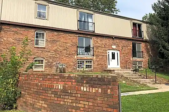 Ashland Apartments Photo 1