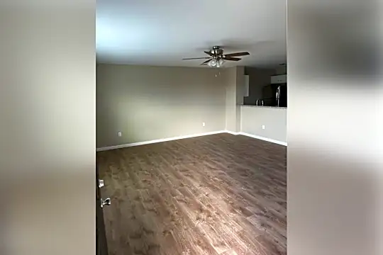 134 Alycia Dr Photo 2