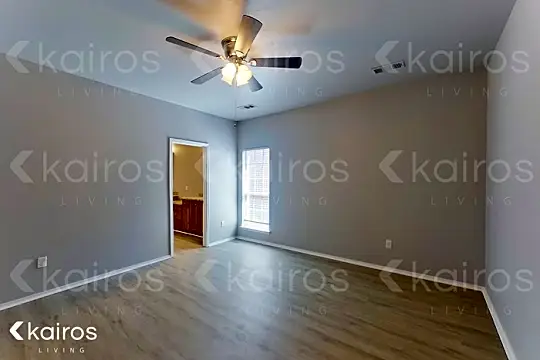 9822 Prather Ave Photo 2