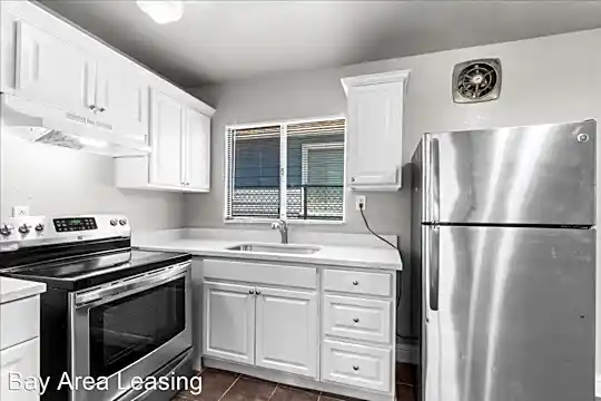 1813 63rd St Photo 2