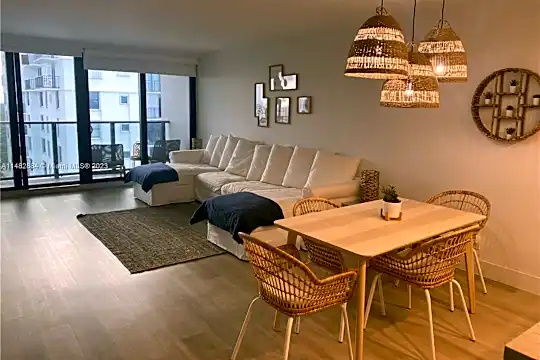 2301 S Ocean Dr #2606 Photo 2