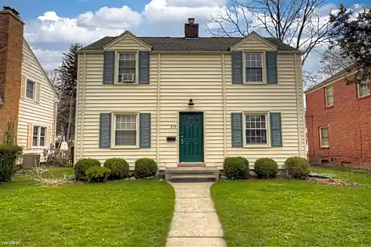 214 Orchard St Photo 1