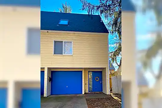 801 W Stoughton Street Photo 1