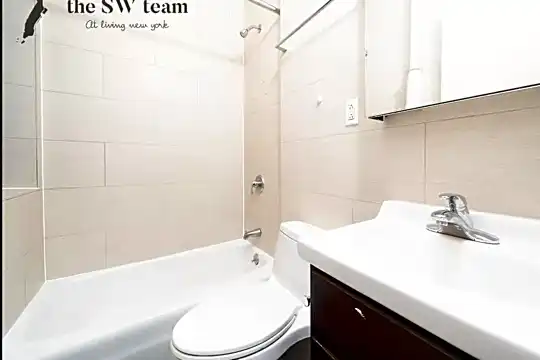 65 W 106th St Photo 1