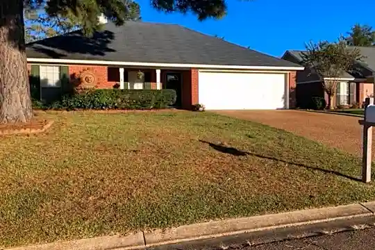 372 Sundance Cir Photo 1