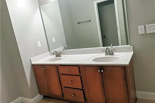 230 Kubol Dr Photo 2
