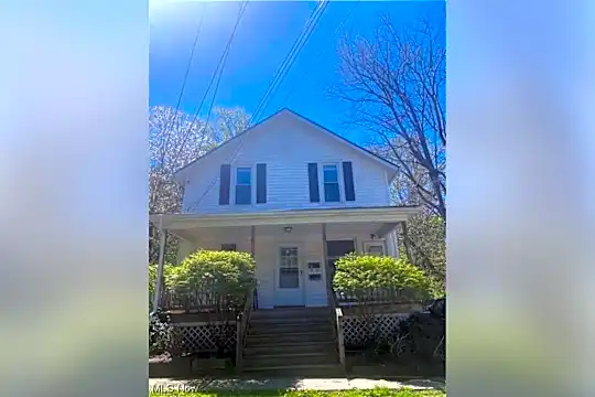 133 Court St Photo 1