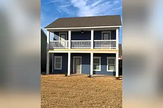 1672 N Izard Ln Photo 1