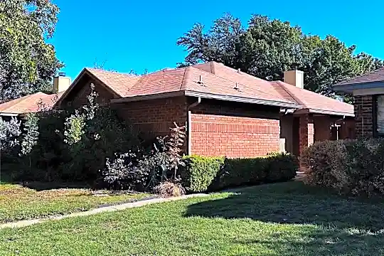 250 Willingham Dr Photo 2