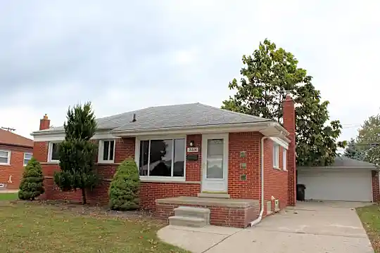 3316 N Lynn Ct Photo 1