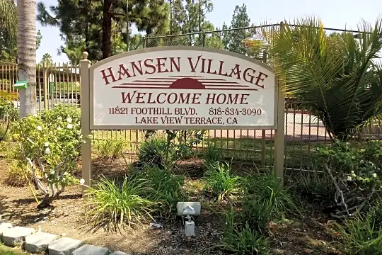 Hansen Village Apartments Photo 2