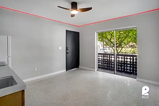 750 SW 5th St 1 Photo 1