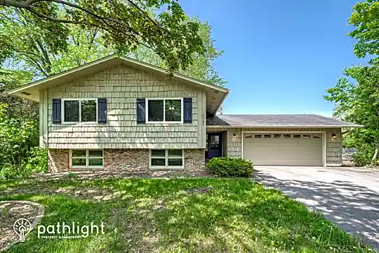 2745 Olive Ln N Photo 1