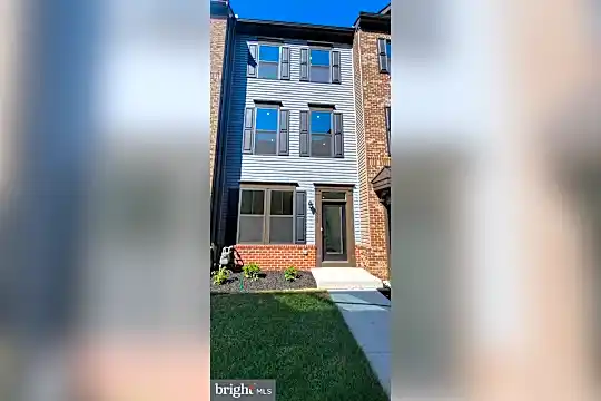 13929 Airfoil Rd Photo 1