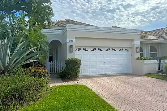 17050 Windsor Parke Ct #33496 Photo 1