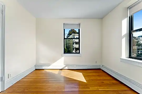 11 Victory Rd Photo 1