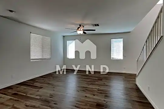 7825 Flintshire Ct Photo 2
