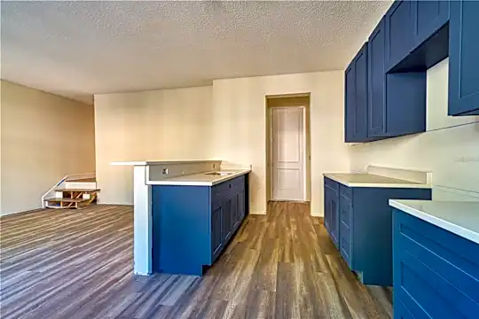 823 Calla Terrace N Photo 2