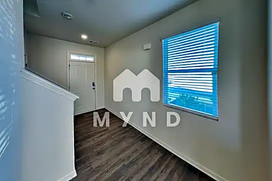 5405 Barberry Avenue Photo 2
