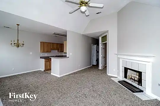 1139 Brady Hollow Lane Photo 2
