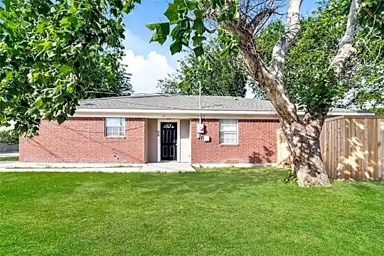 261 Texas Ave Photo 1