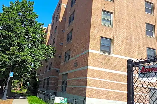 One Franklin Square Apartments Photo 1