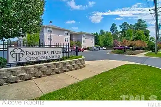 919 Morreene Rd Photo 1
