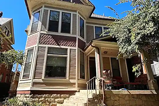1289 Neil Ave #B Photo 1