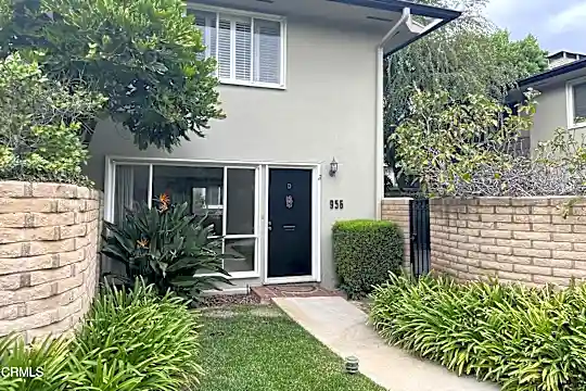 956 S Orange Grove Blvd #D Photo 1