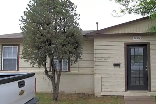 3407 Quaker Ave Photo 1