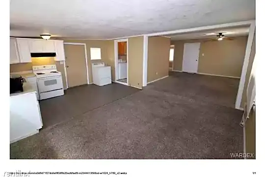 2344 Karen Ave Photo 2