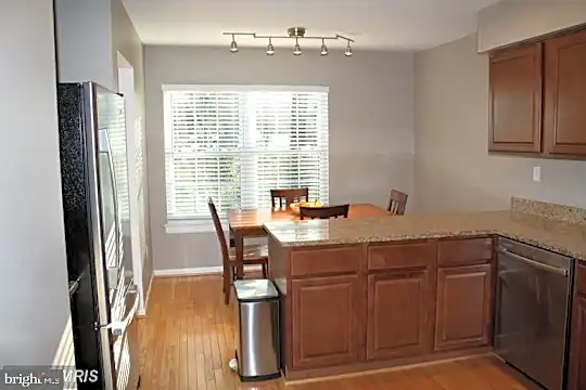 2046 Headlands Cir Photo 2