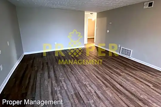2858 Revels Ave Photo 2