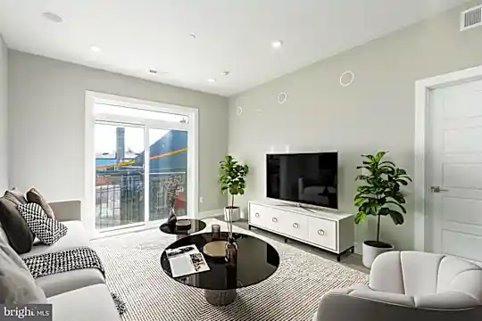 2209 N Broad St #105 Photo 1