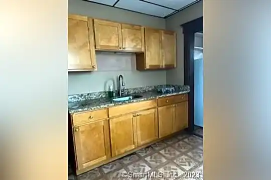 17 Meadow St #19 Photo 2